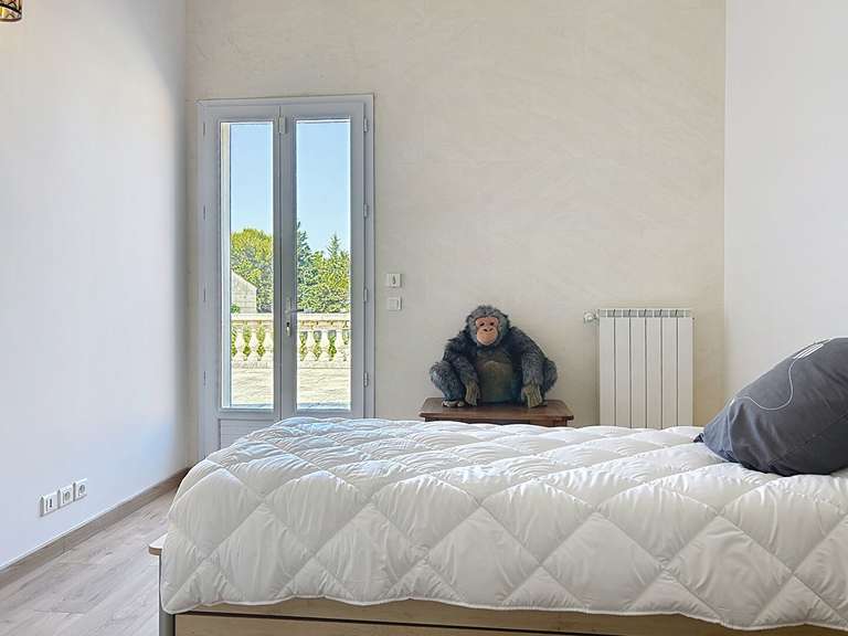 Maison Rochefort-du-Gard - 5 chambres - 300m²