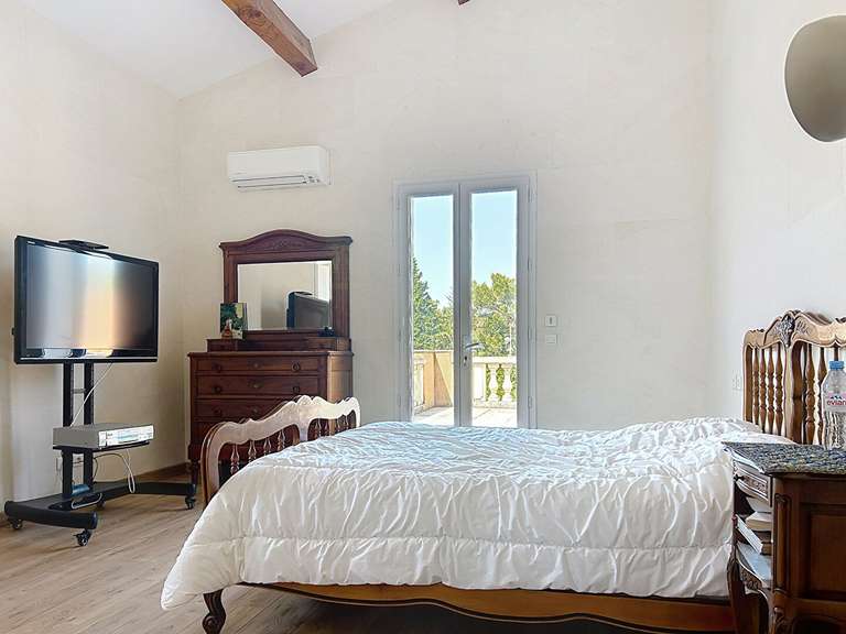 Maison Rochefort-du-Gard - 5 chambres - 300m²