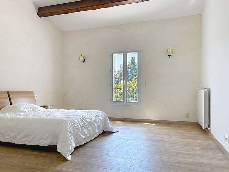 Maison Rochefort-du-Gard - 5 chambres - 300m²