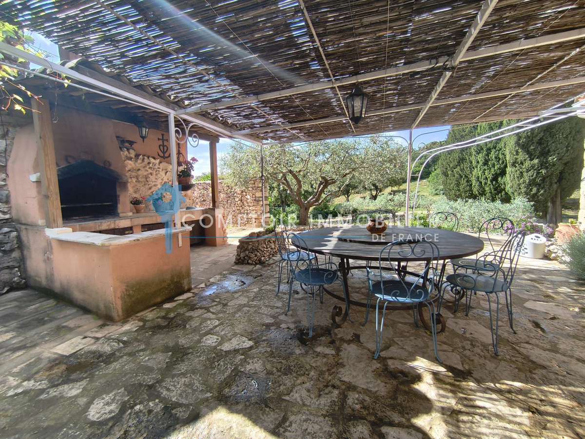 House Rochefort-du-Gard