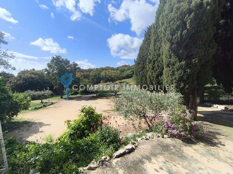 House Rochefort-du-Gard - 5 bedrooms - 260m²