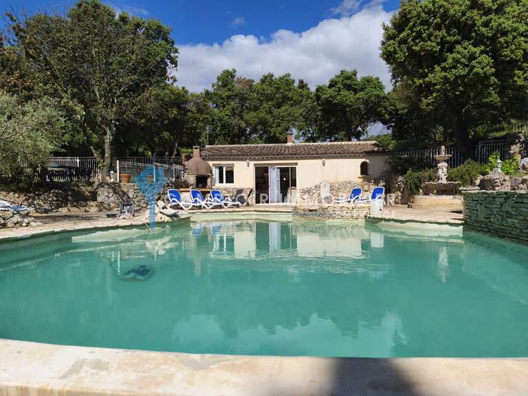 House Rochefort-du-Gard - 5 bedrooms - 260m²