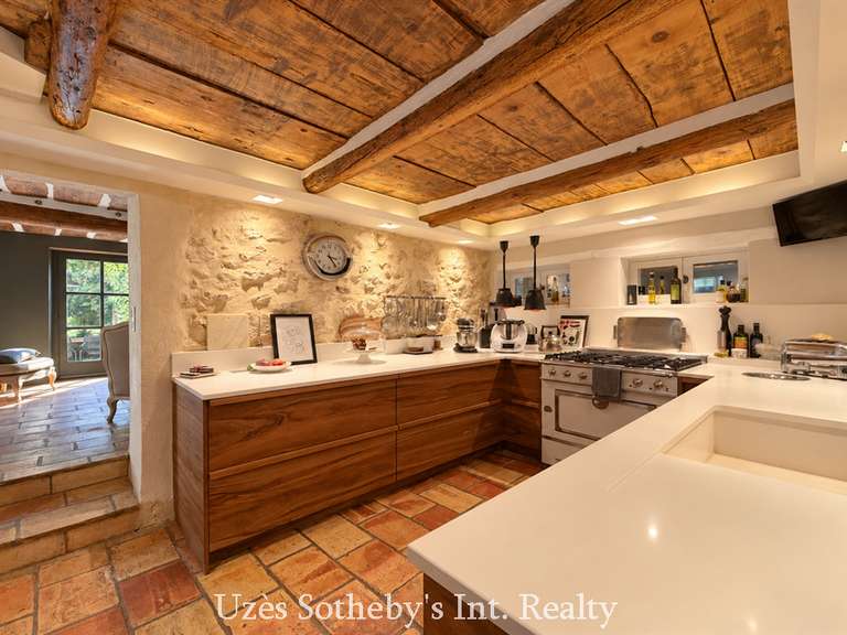 Maison Rochefort-du-Gard - 6 chambres - 410m²