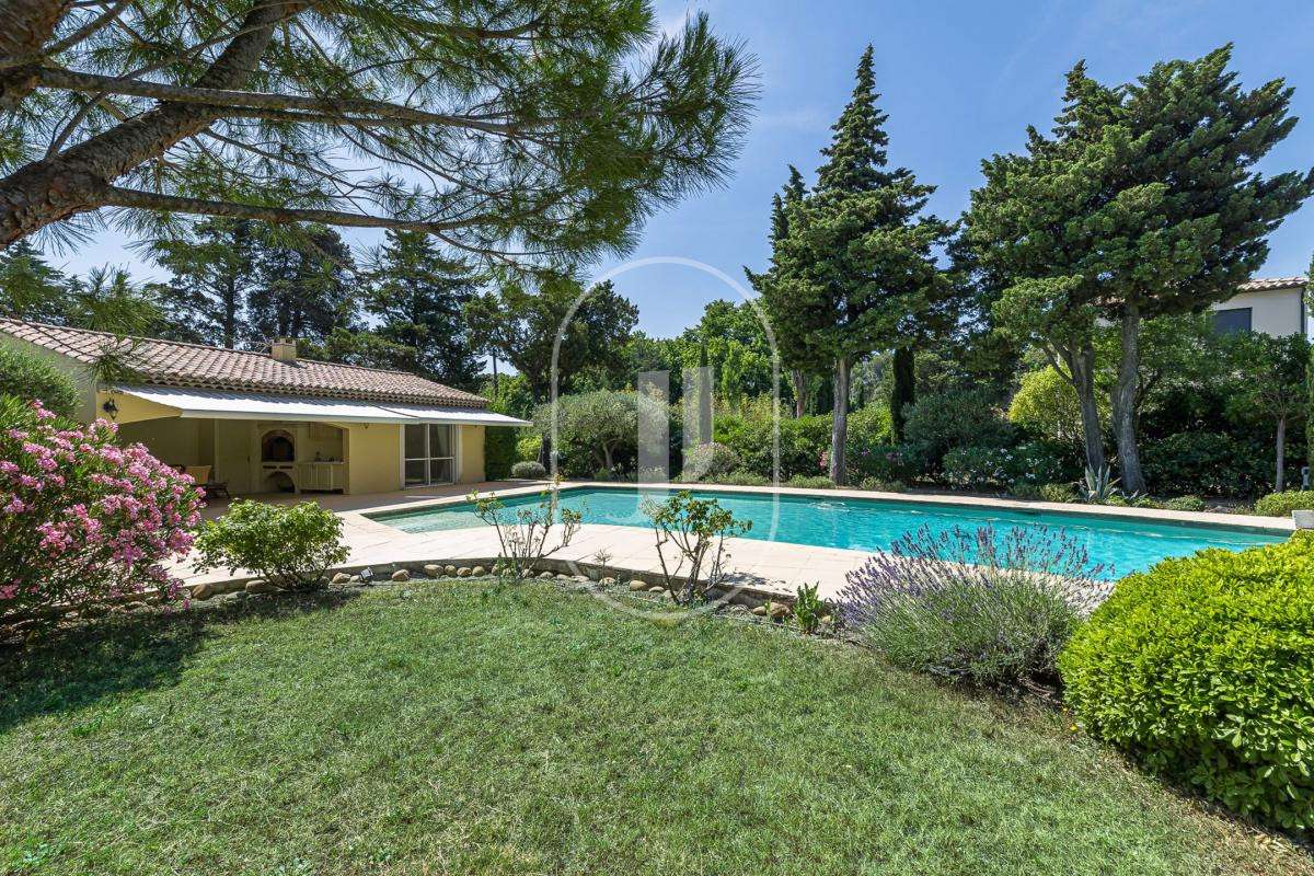 Villa Rochefort-du-Gard