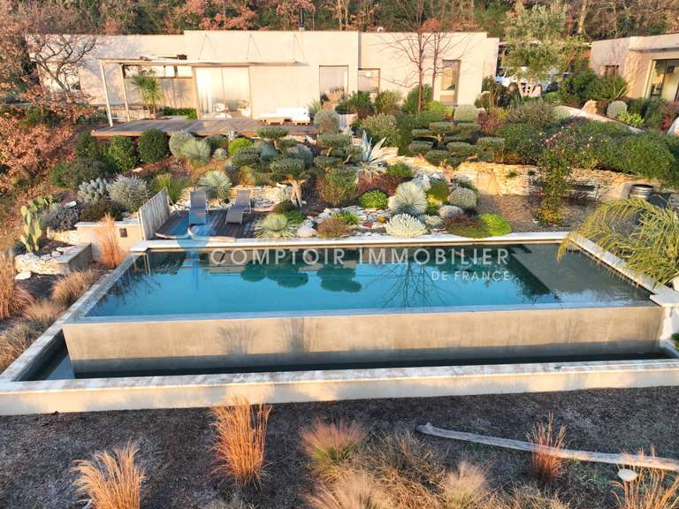 Villa Rochefort-du-Gard - 4 chambres - 185m²