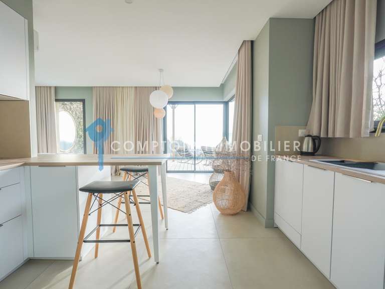 Villa Rochefort-du-Gard - 4 chambres - 185m²