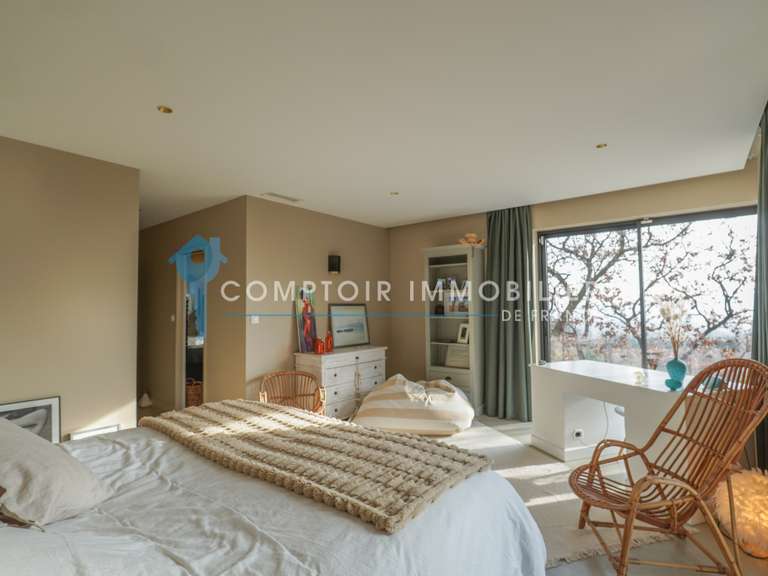 Villa Rochefort-du-Gard - 4 chambres - 185m²