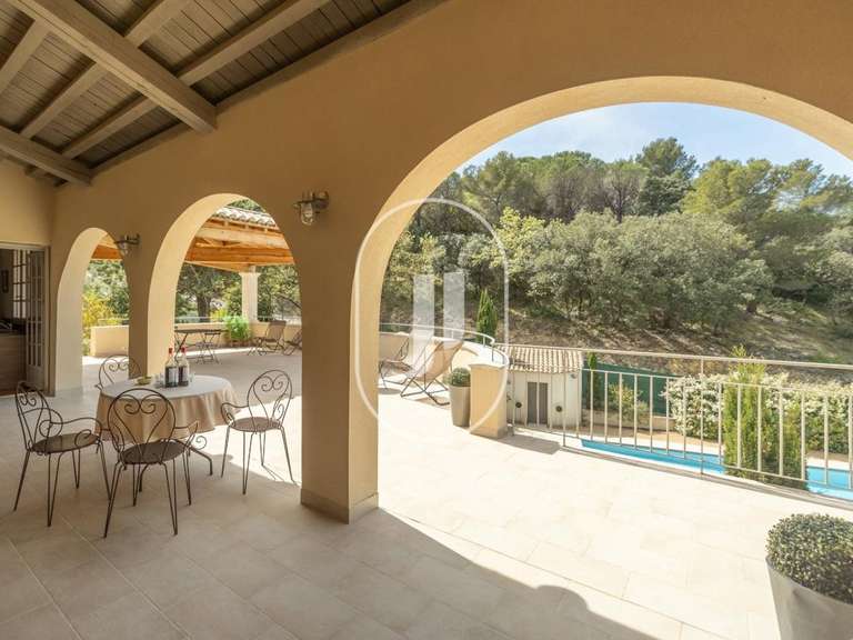 Villa Rochegude - 5 chambres - 140m²