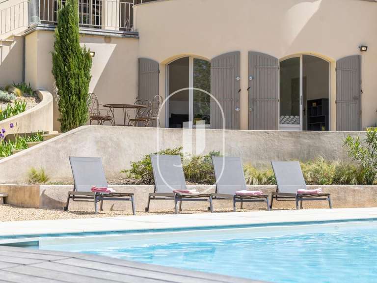 Villa Rochegude - 6 chambres - 140m²