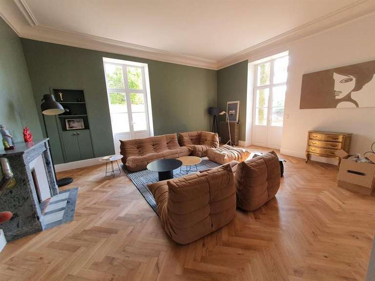 House Rocheservière - 8 bedrooms - 358m²