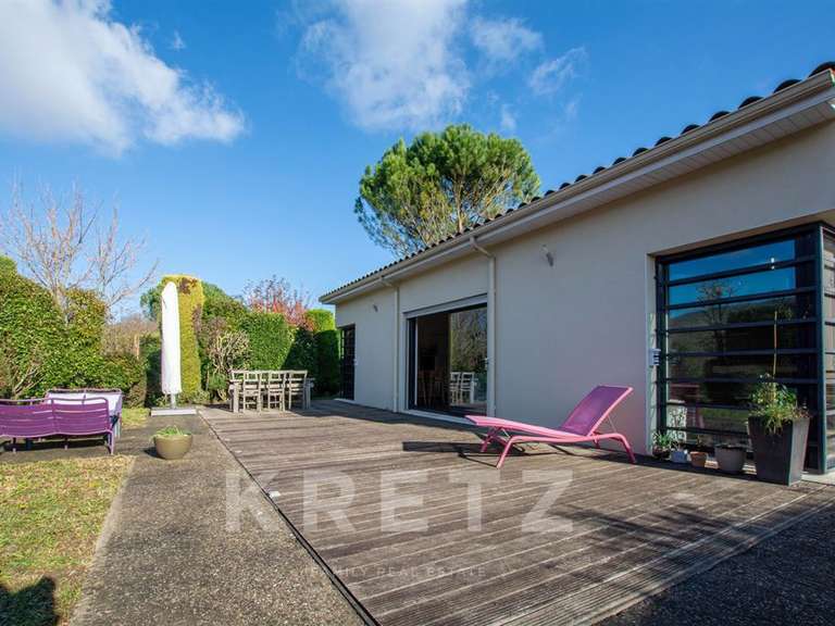 Maison Rochetaillée-sur-Saône - 3 chambres - 240m²