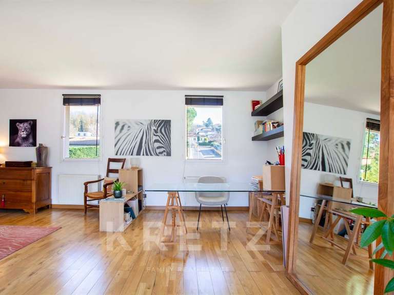 House Rochetaillée-sur-Saône - 3 bedrooms - 240m²