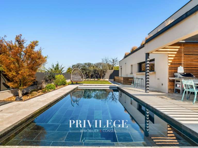 Maison Rochetaillée-sur-Saône - 5 chambres - 242m²