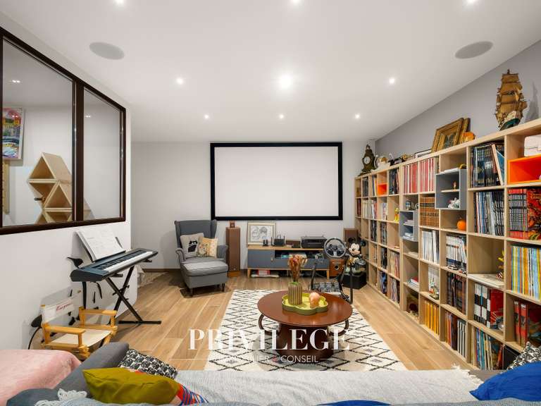 Maison Rochetaillée-sur-Saône - 5 chambres - 242m²