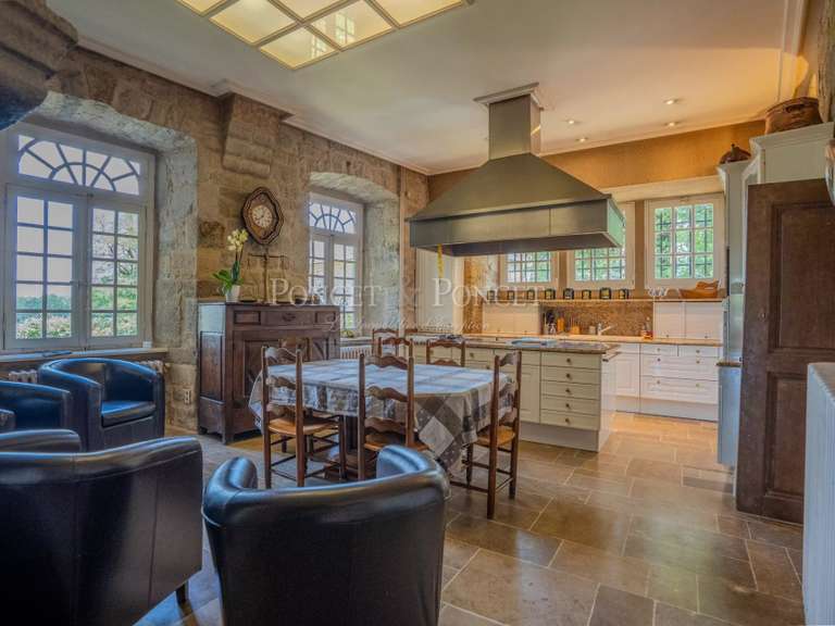 Château Rodez - 19 chambres - 2400m²