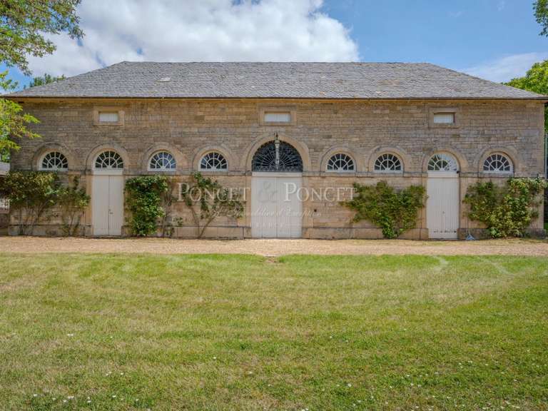 Château Rodez - 19 chambres - 2400m²