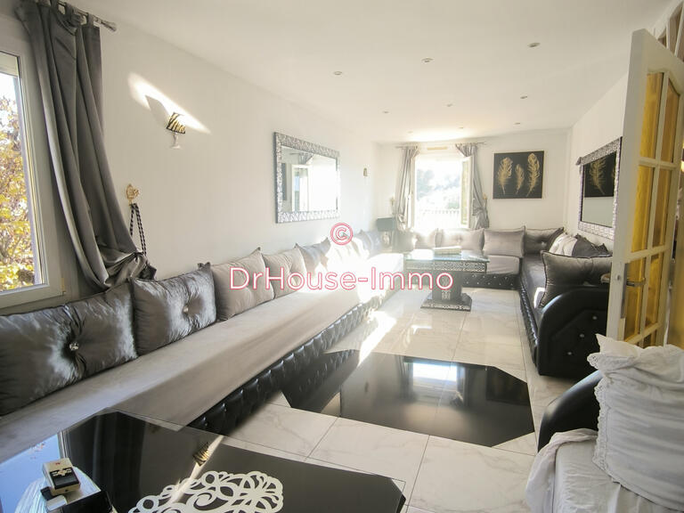 Villa Rognac - 4 bedrooms - 180m²