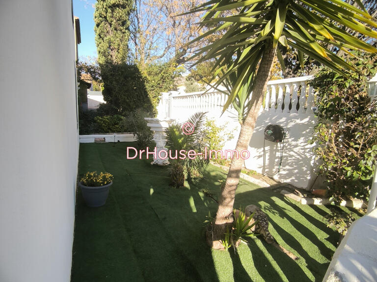 Villa Rognac - 4 bedrooms - 180m²