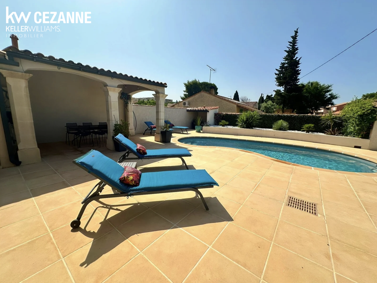 Villa Rognac - 4 chambres - 122m²