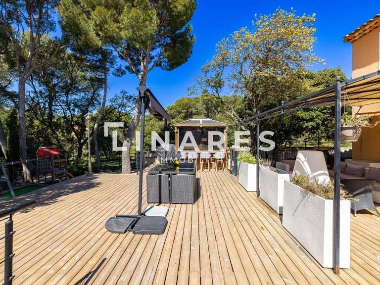 Villa Rognac - 4 chambres - 165m²