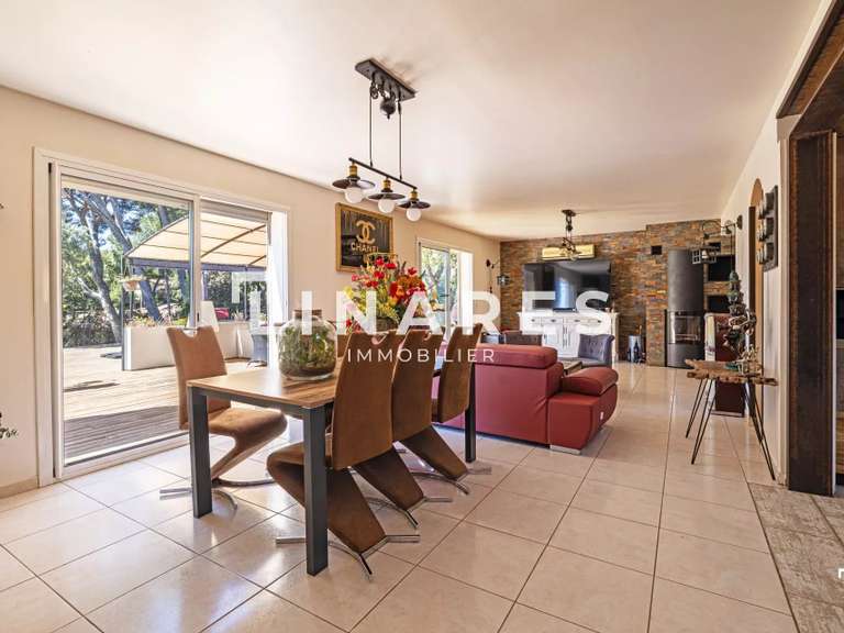 Villa Rognac - 4 chambres - 165m²