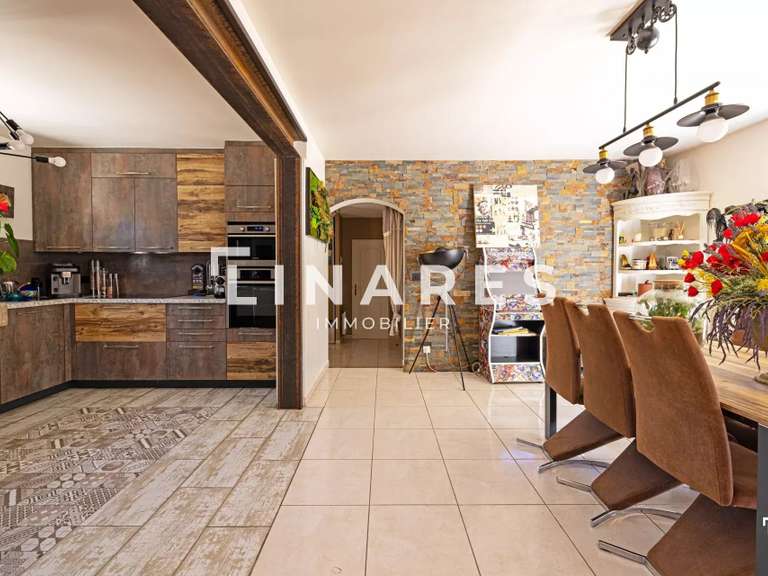 Villa Rognac - 4 chambres - 165m²