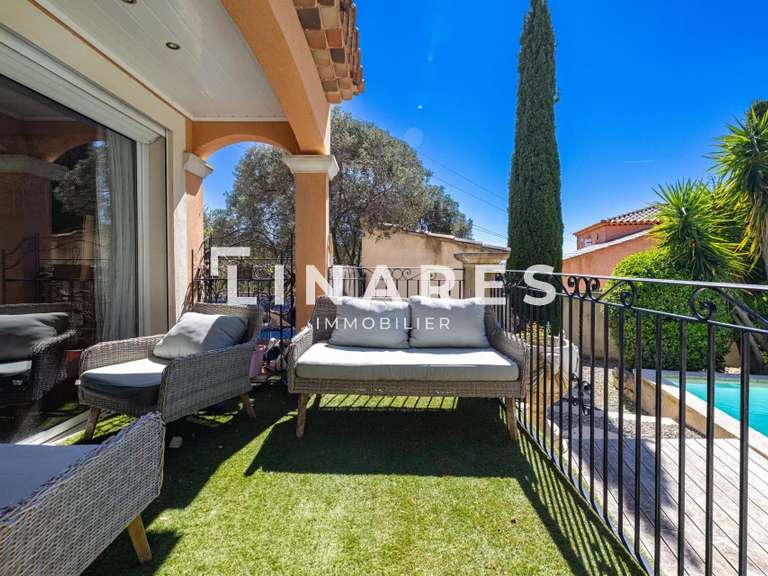 Villa Rognac - 4 chambres - 165m²