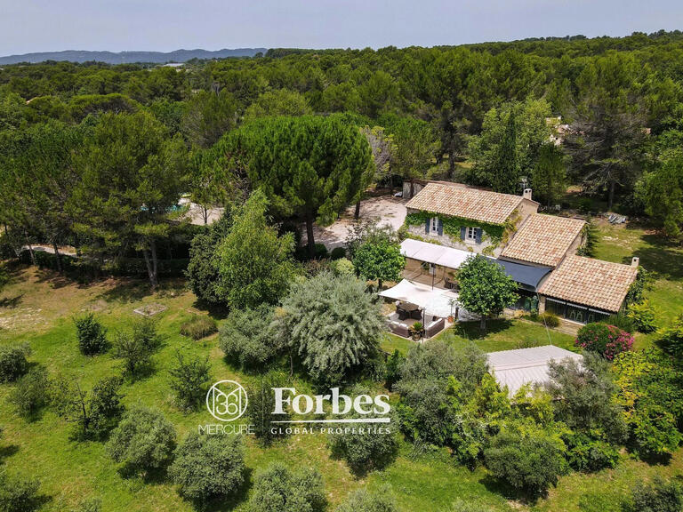 Maison Rognes - 5 chambres - 234m²