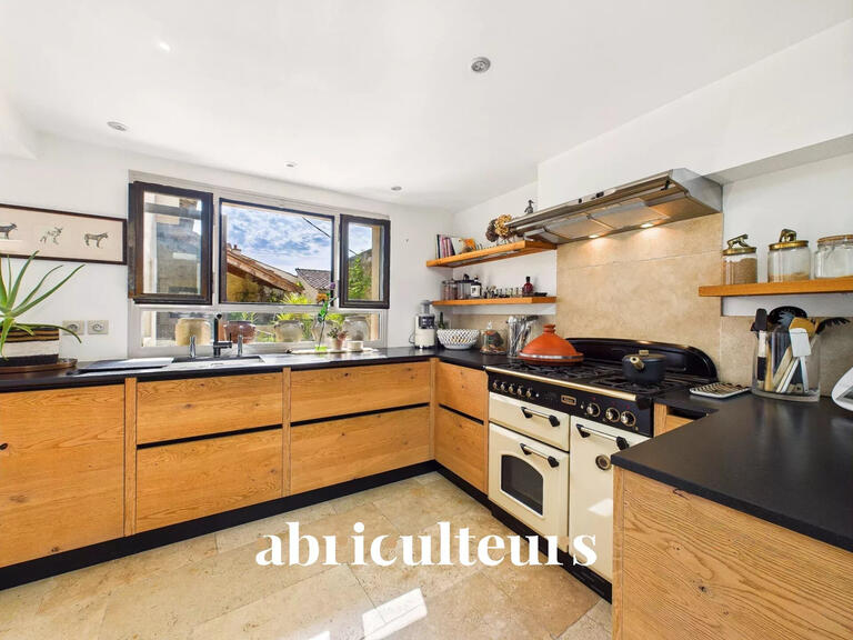 House Rognes - 4 bedrooms - 280m²