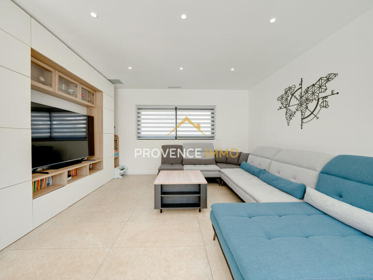 House Rognes - 6 bedrooms - 175m²