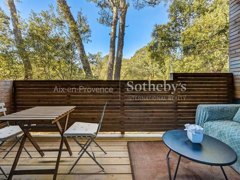 House Rognes - 6 bedrooms - 280m²