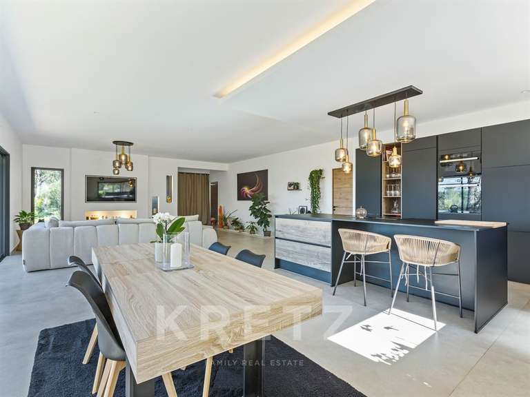 Maison Rognes - 4 chambres - 170m²
