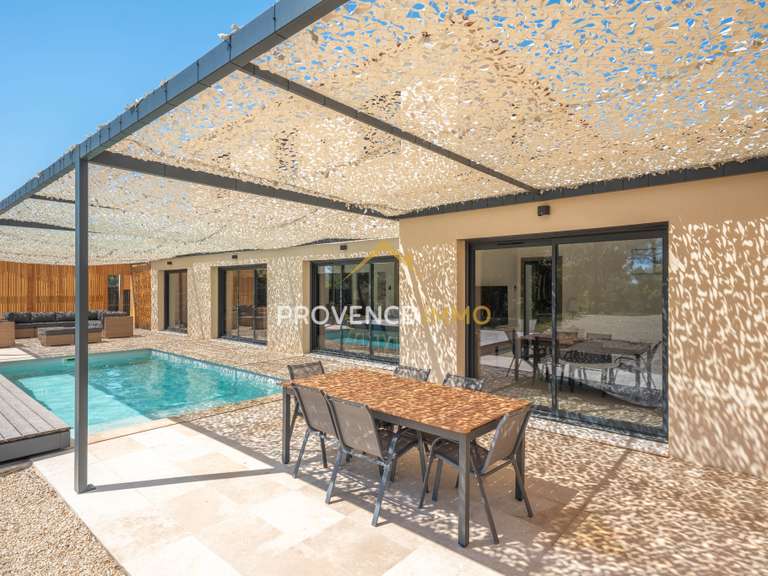 Maison Rognes - 6 chambres - 175m²