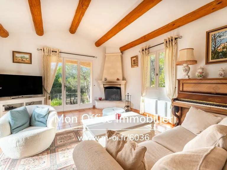 Maison Rognes - 6 chambres - 185m²