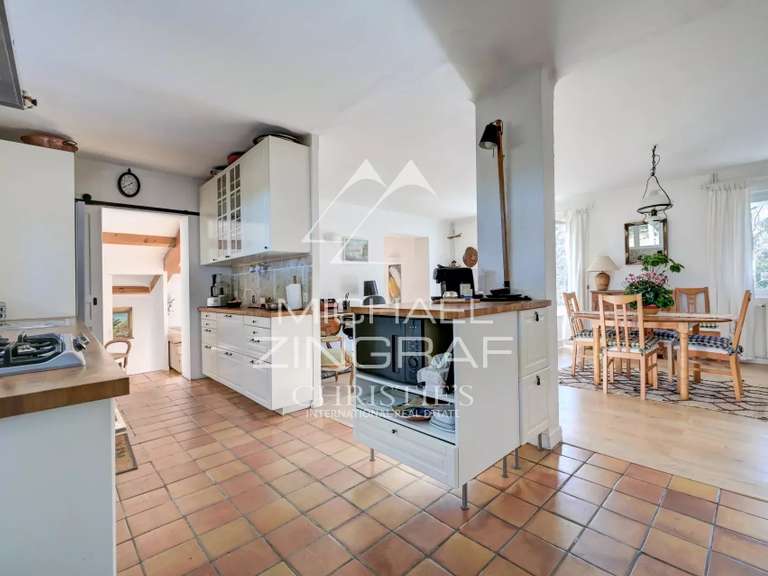 Maison Rognes - 5 chambres - 168m²