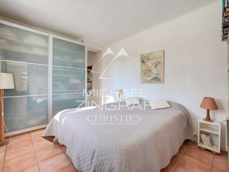 Maison Rognes - 5 chambres - 168m²