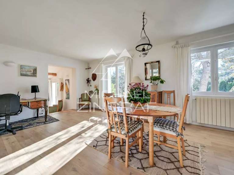 Maison Rognes - 5 chambres - 168m²