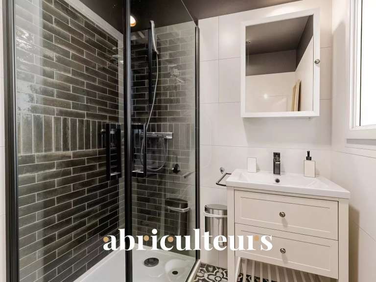 Maison Rognes - 6 chambres - 235m²