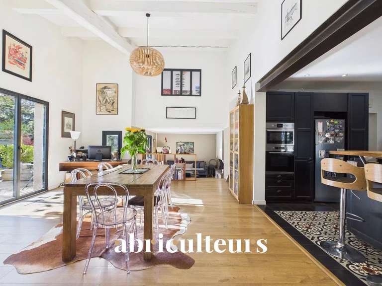 Maison Rognes - 4 chambres - 252m²