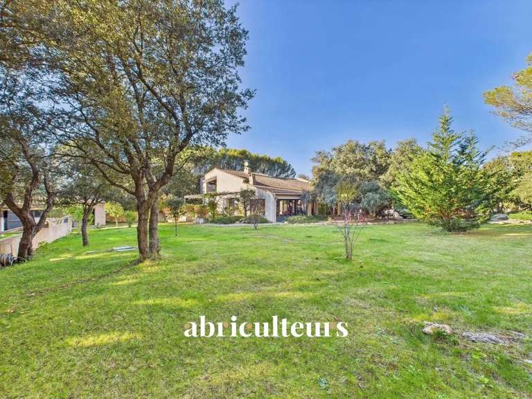 Maison Rognes - 4 chambres - 252m²