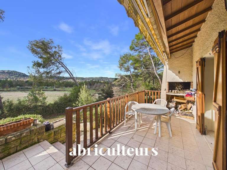 Maison Rognes - 2 chambres - 66m²