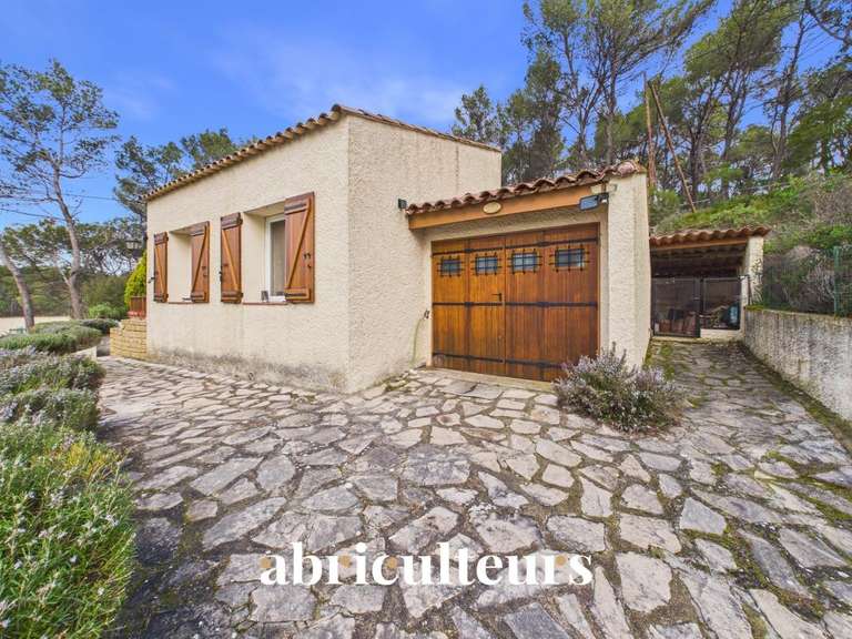 Maison Rognes - 2 chambres - 66m²