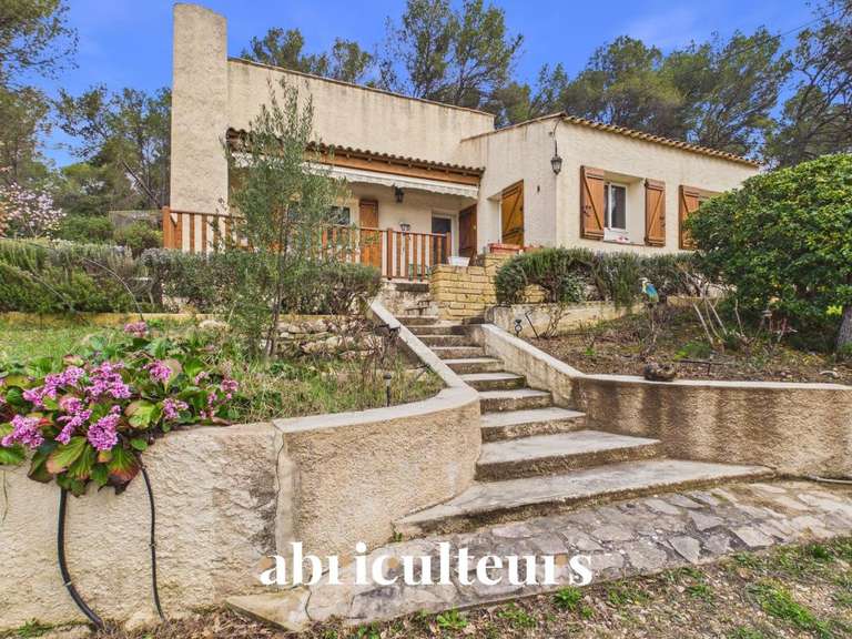 Maison Rognes - 2 chambres - 66m²