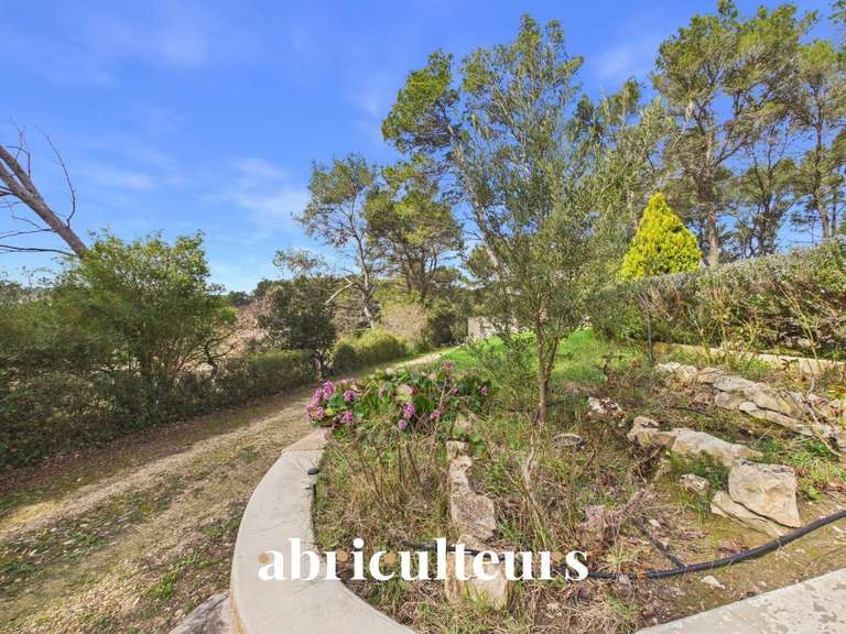 Maison Rognes - 2 chambres - 66m²