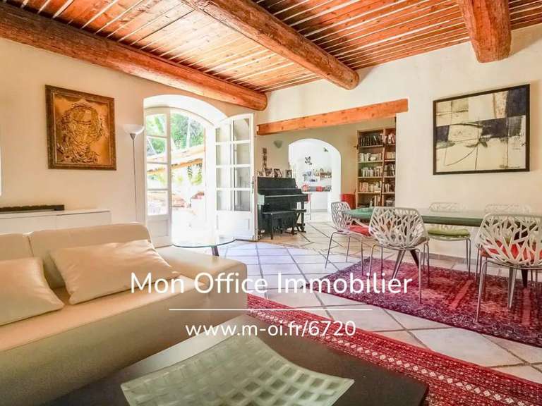 Maison Rognes - 5 chambres - 282m²