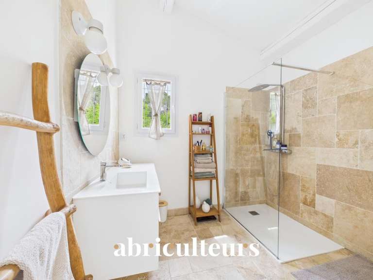 Maison Rognes - 5 chambres - 233m²