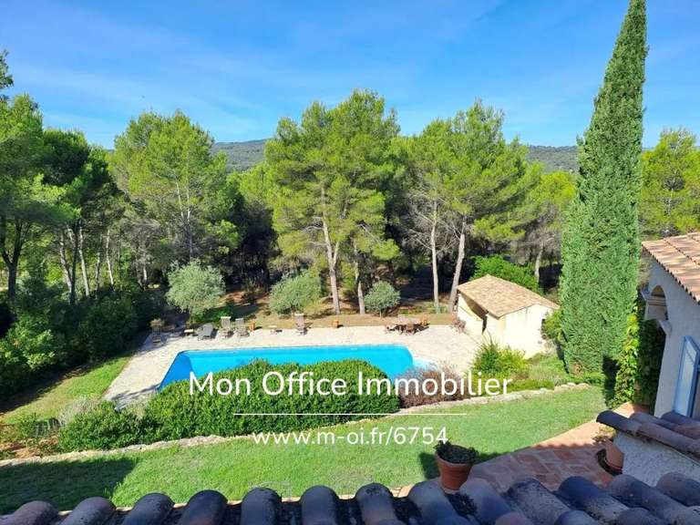 Maison Rognes - 6 chambres - 185m²