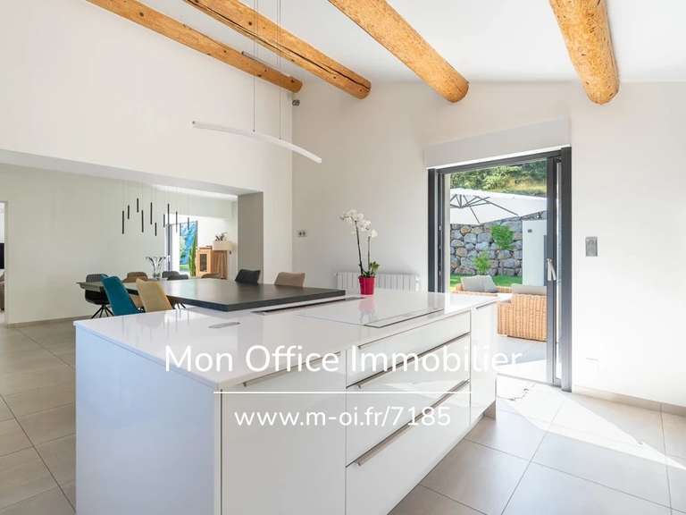 Maison Rognes - 4 chambres - 250m²