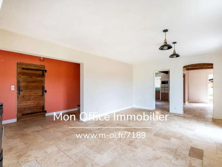Maison Rognes - 5 chambres - 206m²