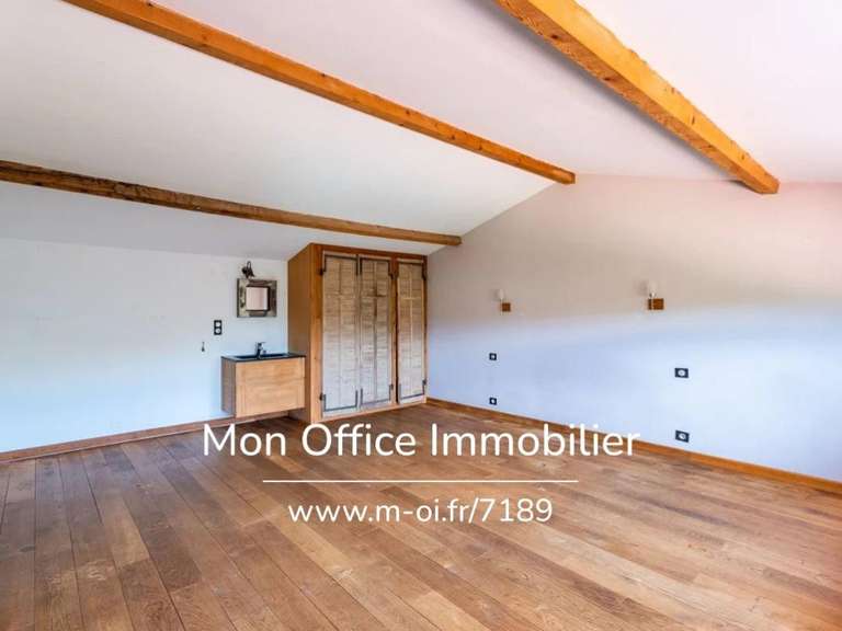 Maison Rognes - 5 chambres - 206m²